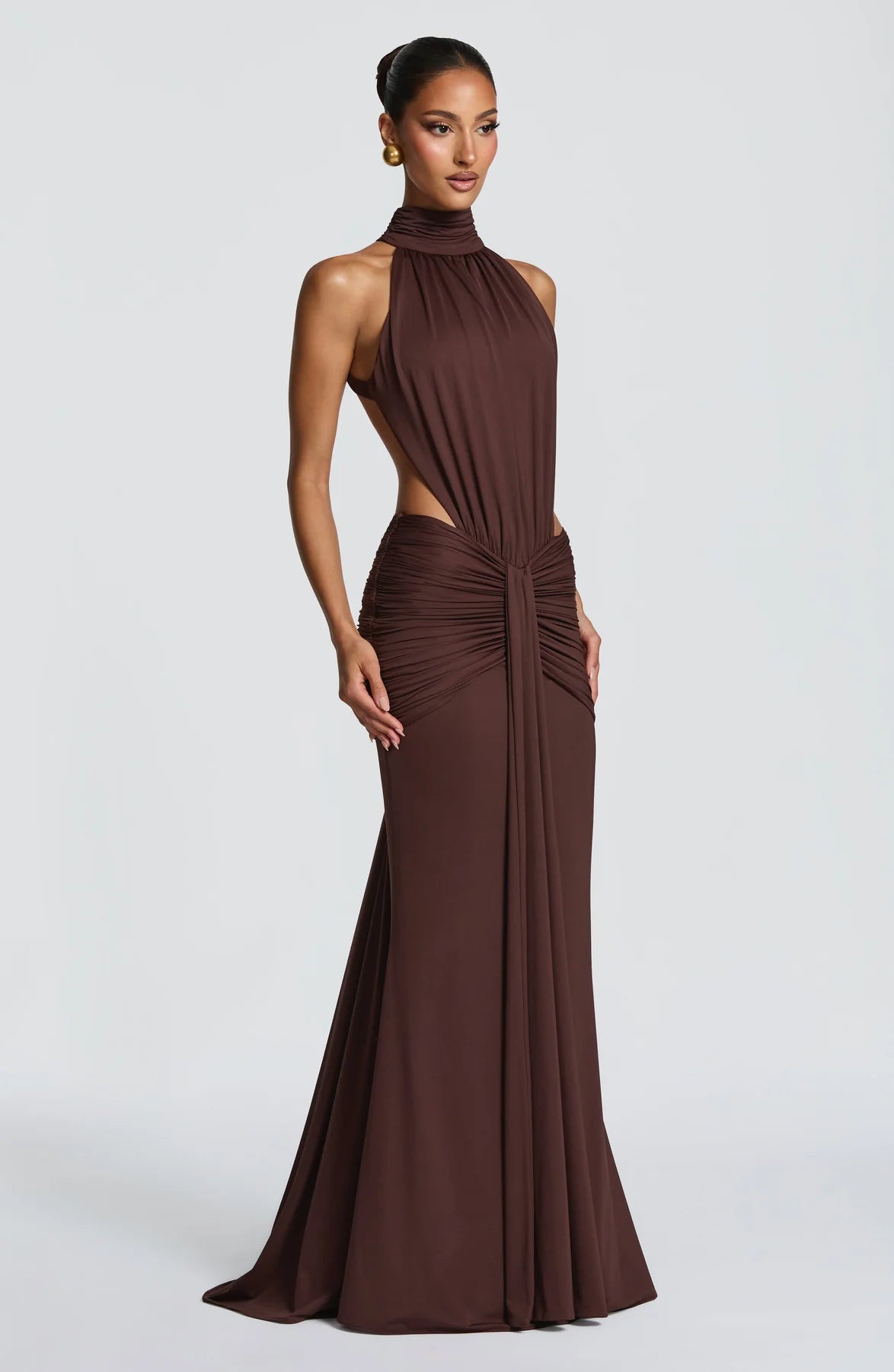 Cutout Mock-Neck Maxi Dress. Featuring architectural waist draping, side cutouts, and a sophisticated high-neck silhouette.Suitable for all party occasions.