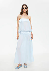 Minimalist Airy Resort Maxi Dress