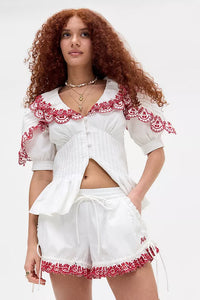 Coastal Chic Scalloped Embroidered Set