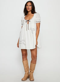 French-Chic Ribbon-Tie Vacation Mini Dress